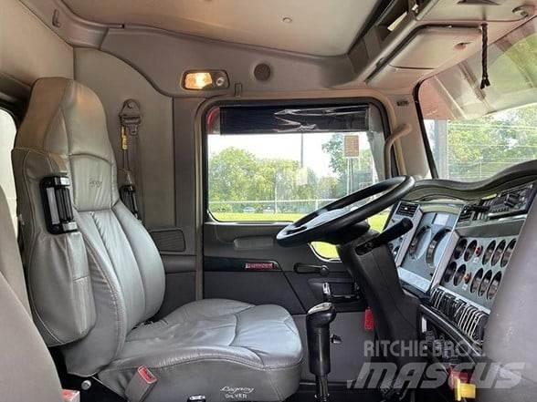 Kenworth T800 Pašizgāzējs