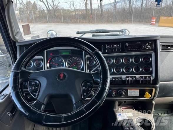Kenworth T800 Pašizgāzējs