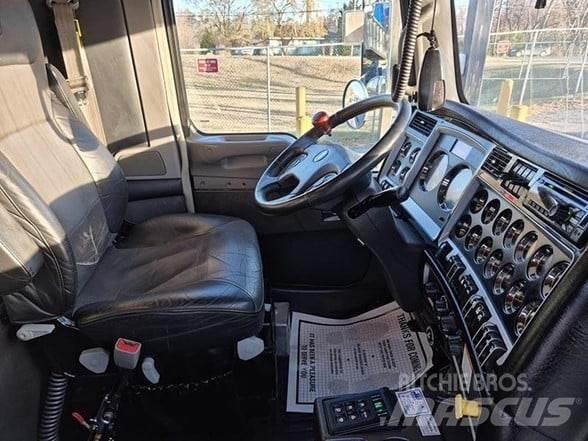 Kenworth T800 Pašizgāzējs