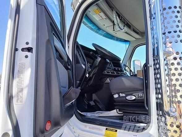 Kenworth T880 Pašizgāzējs