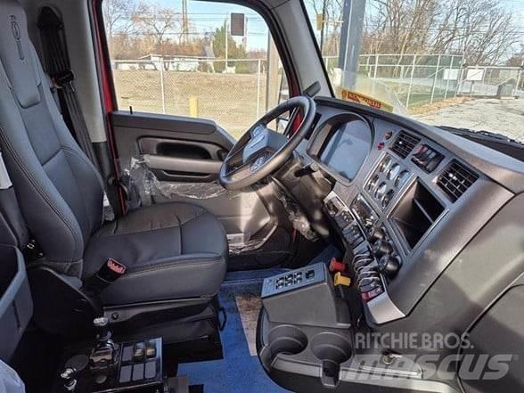 Kenworth T880 Pašizgāzējs