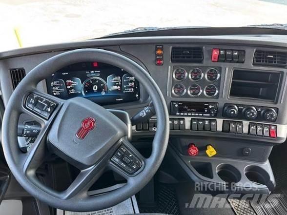 Kenworth T880 Pašizgāzējs