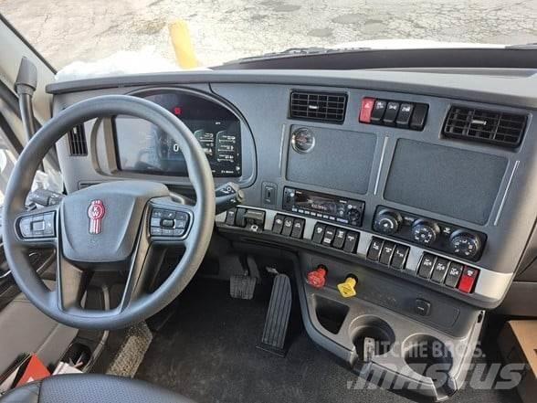 Kenworth T880 Pašizgāzējs