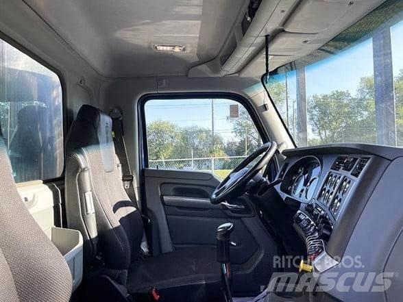 Kenworth T880 Pašizgāzējs