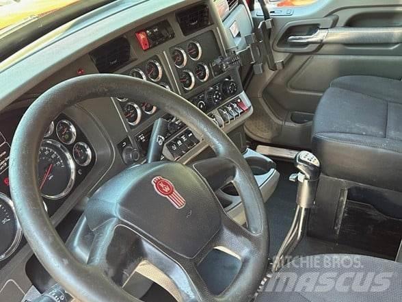 Kenworth T880 Pašizgāzējs
