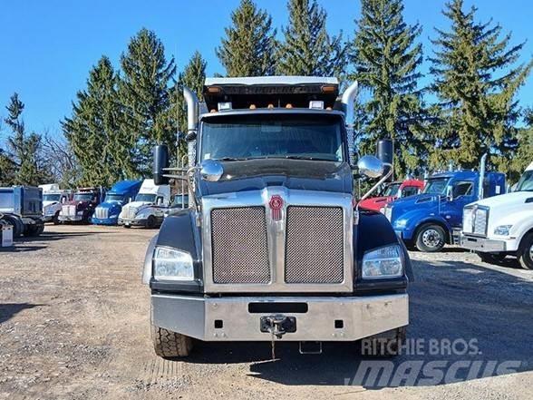 Kenworth T880 Pašizgāzējs