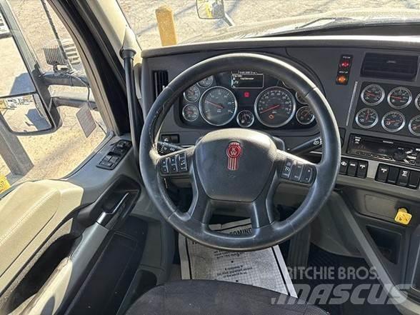 Kenworth T880 Pašizgāzējs