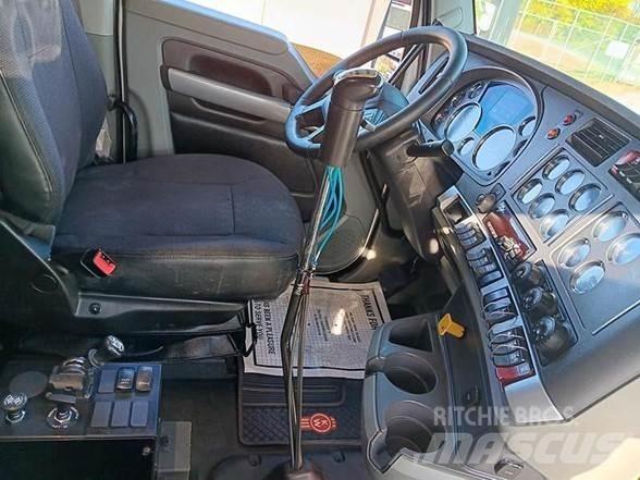 Kenworth T880 Pašizgāzējs