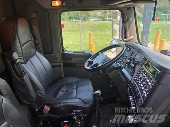 Kenworth W900B Pašizgāzējs