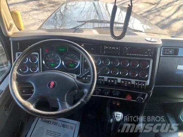 Kenworth W900B Pašizgāzējs