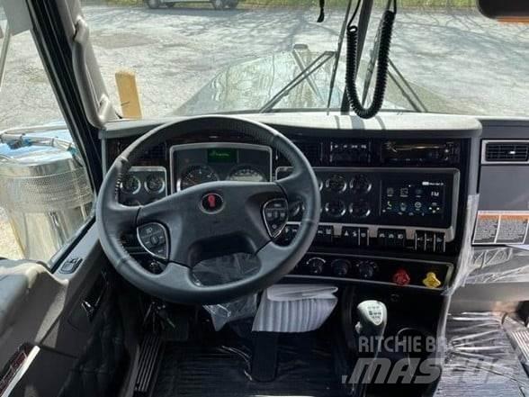 Kenworth W900L Vilcēji