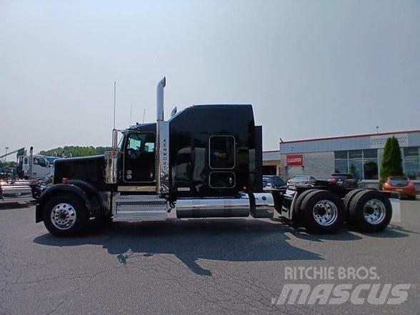 Kenworth W900L Vilcēji