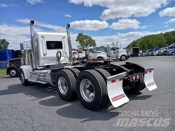 Kenworth W900L Vilcēji
