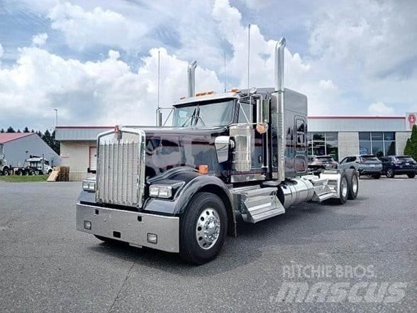 Kenworth W900L Vilcēji