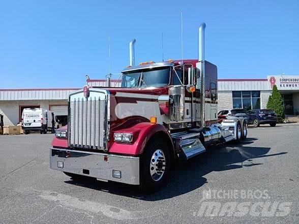 Kenworth W900L Vilcēji