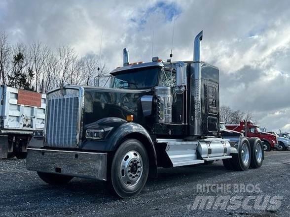 Kenworth W900L Vilcēji