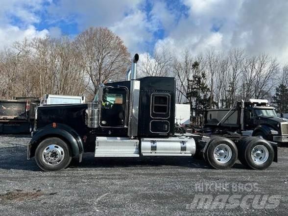 Kenworth W900L Vilcēji