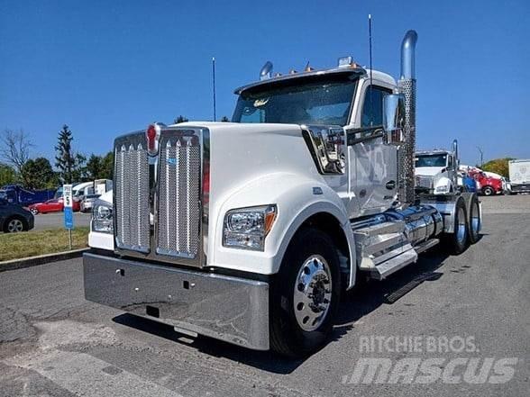 Kenworth W990 Vilcēji