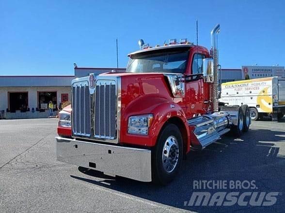 Kenworth W990 Vilcēji