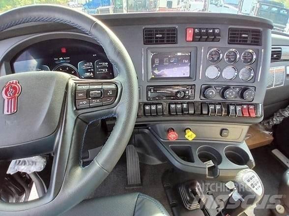 Kenworth W990 Vilcēji