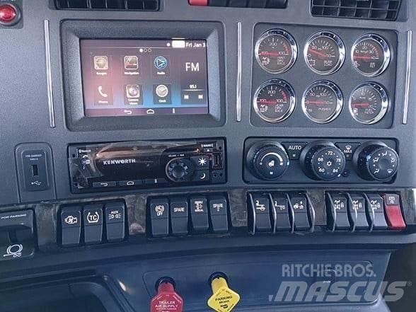 Kenworth W990 Pašizgāzējs