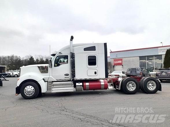 Kenworth W990 Vilcēji