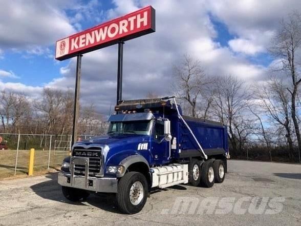 Mack GRANITE 64BR Pašizgāzējs