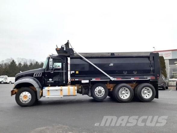 Mack GRANITE GU713 Pašizgāzējs