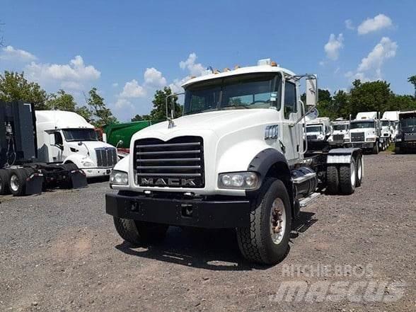Mack GRANITE GU713 Vilcēji