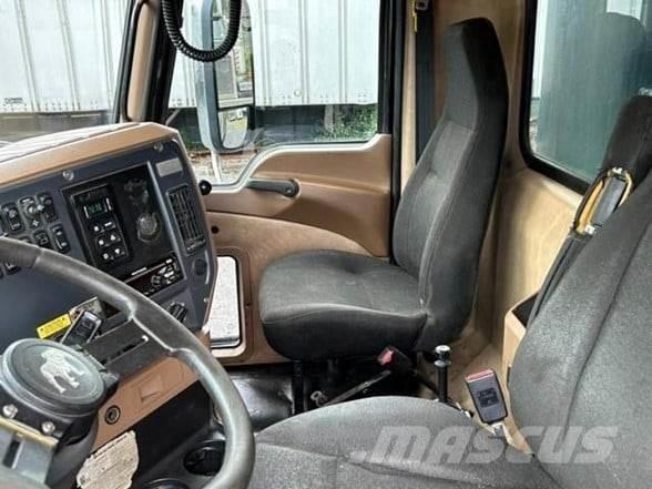 Mack GRANITE GU713 Pašizgāzējs