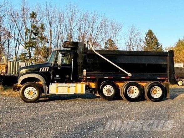 Mack GRANITE GU713 Pašizgāzējs
