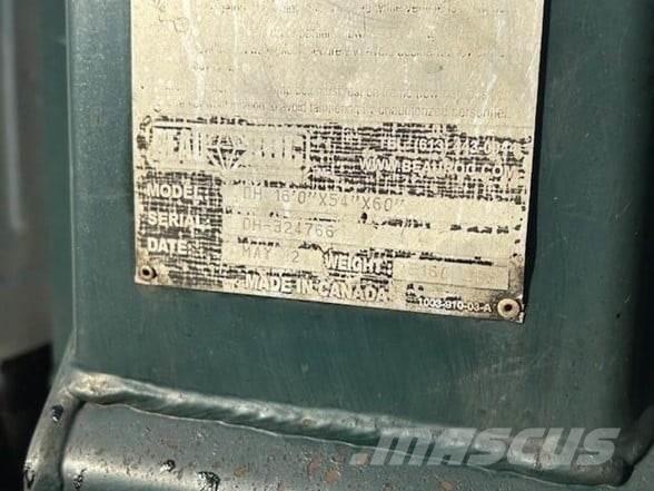 Mack GRANITE GU713 Pašizgāzējs