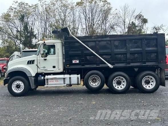 Mack GRANITE GU713 Pašizgāzējs