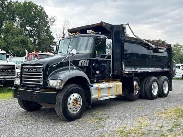 Mack GRANITE GU713 Pašizgāzējs