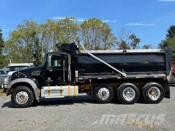 Mack GRANITE GU713 Pašizgāzējs