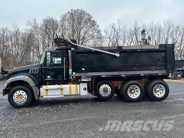 Mack GRANITE GU713 Pašizgāzējs