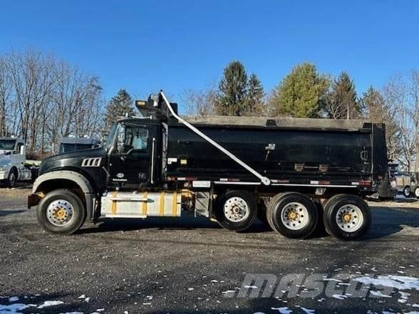Mack GRANITE GU713 Pašizgāzējs