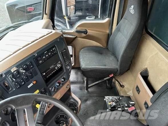 Mack GRANITE GU713 Pašizgāzējs