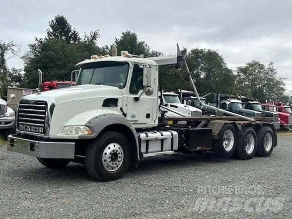 Mack GRANITE GU813 Atkritumu izvešanas transports