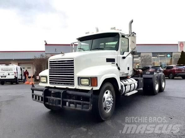 Mack PINNACLE CHU613 Vilcēji