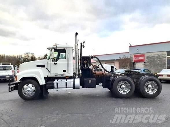 Mack PINNACLE CHU613 Vilcēji