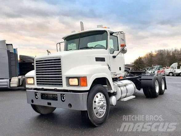 Mack PINNACLE CHU613 Vilcēji