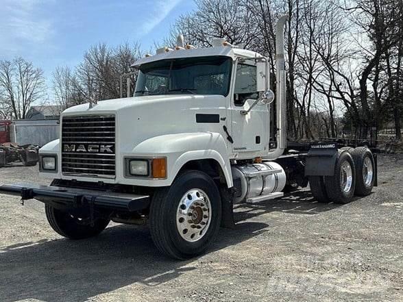 Mack PINNACLE CHU613 Vilcēji