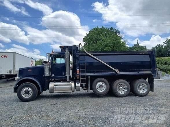 Peterbilt 367 Pašizgāzējs