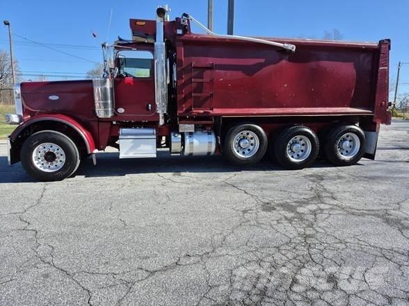 Peterbilt 389 Pašizgāzējs