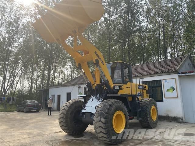 Komatsu WA380 Iekrāvēji uz riteņiem