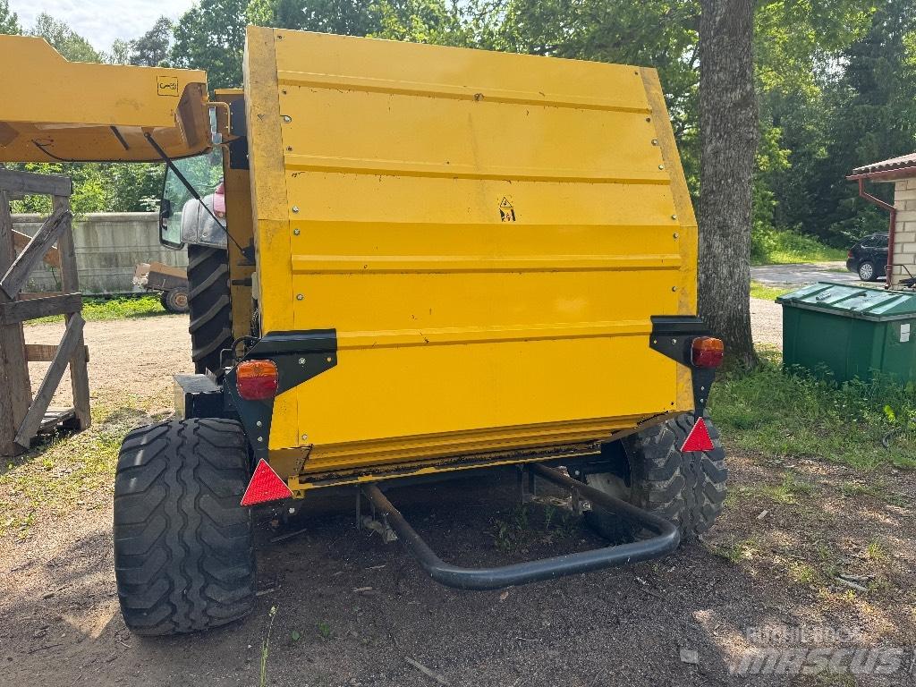New Holland BR 6090 Rituļu preses