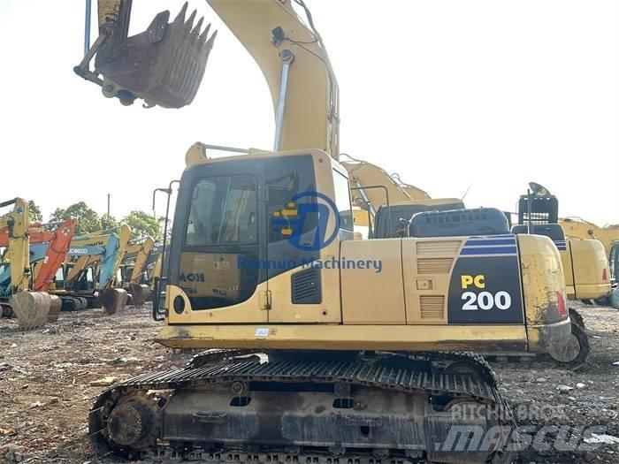 Komatsu PC200-8 Kāpurķēžu ekskavatori