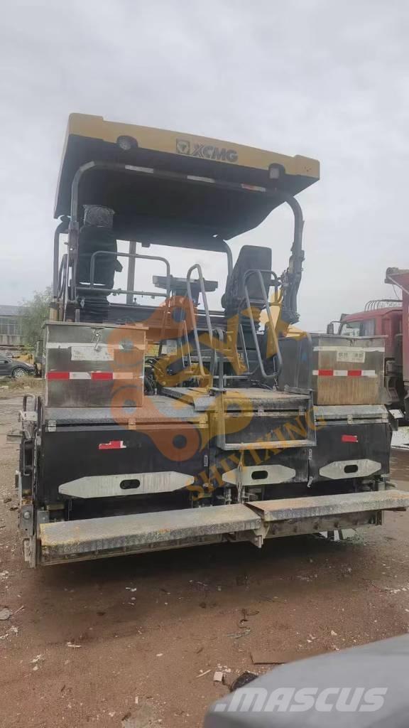 XCMG RP 903 Asfalta klājēji