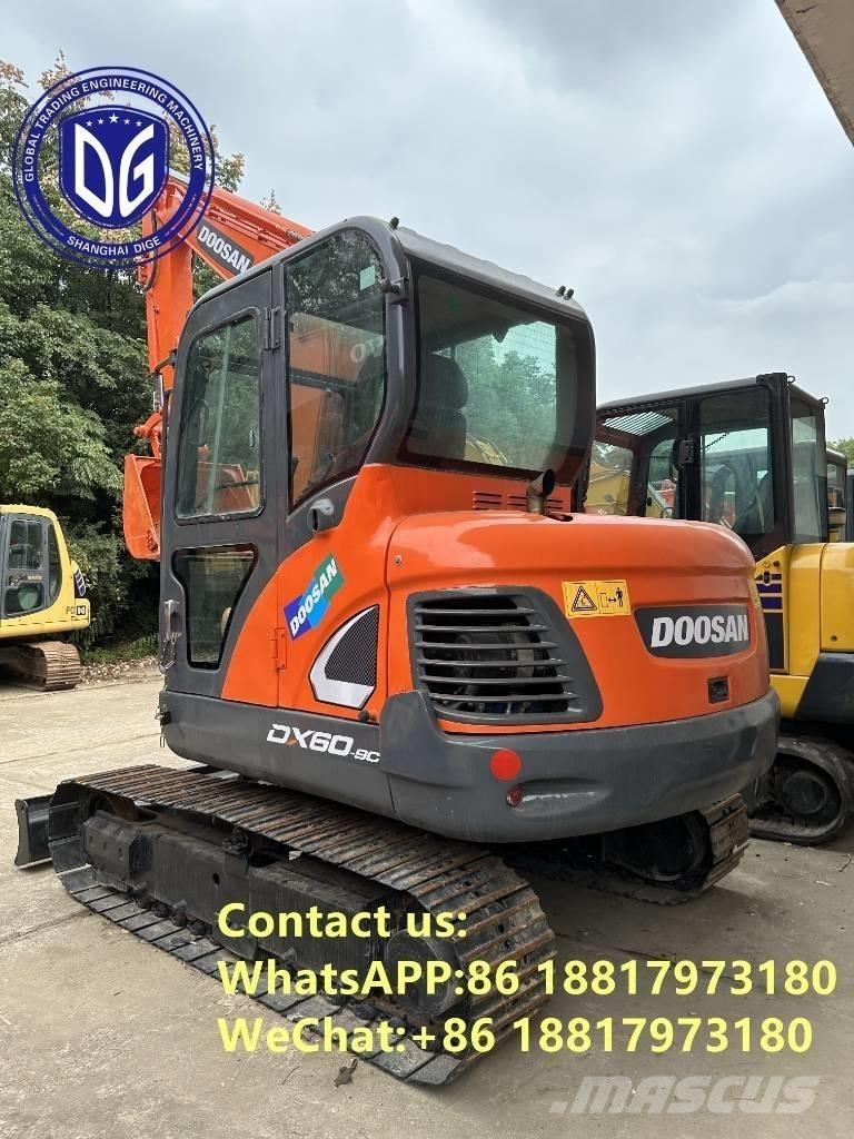 Doosan DX 60 Kāpurķēžu ekskavatori